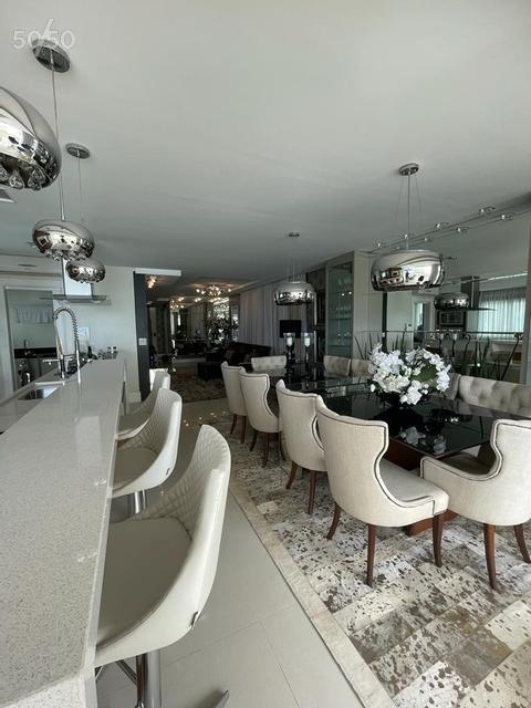 Apartamento à venda em Balneário Camboriú, Centro, com 4 suítes, com 177 m², Gran Felicità