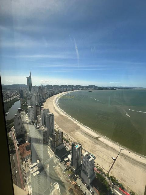 Apartamento à venda em Balneário Camboriú, Centro, com 4 suítes, com 261 m²